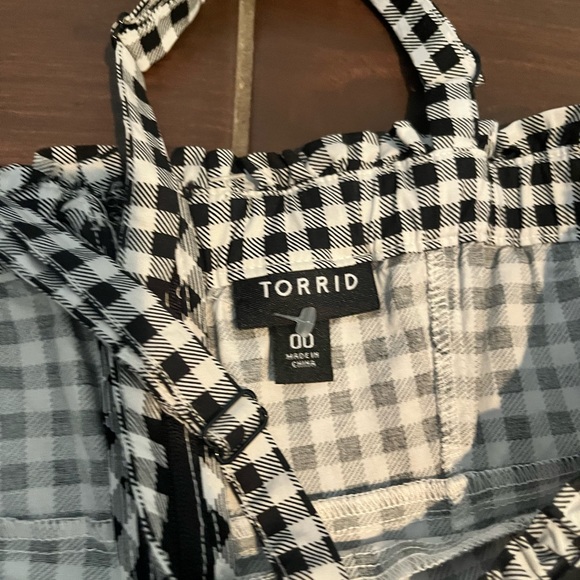Torrid Gingham Top Sz 00 (10) - Picture 3 of 4